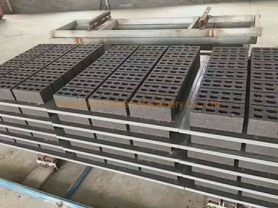 コンクリートジグザグ舗装レンガ製造機械