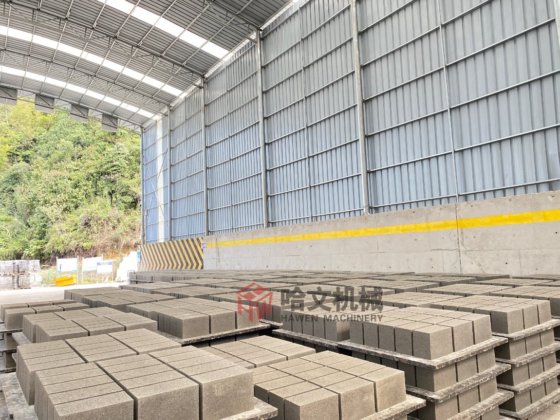 自動ブロックグリーンスクリーン統合を備えたコンパクトブロック成形機