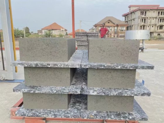 セミオートマチックコンクリートハローブロック製造機