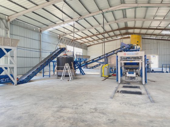 南アメリカの圧縮ブロック製造機