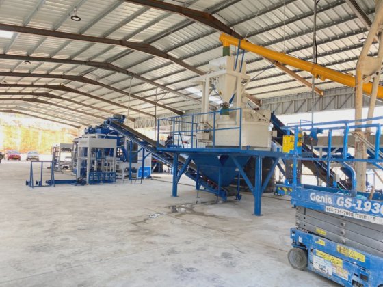 南アメリカの圧縮ブロック製造機