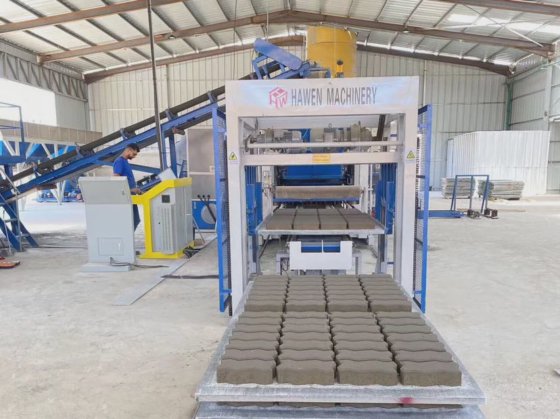 南アメリカの圧縮ブロック製造機