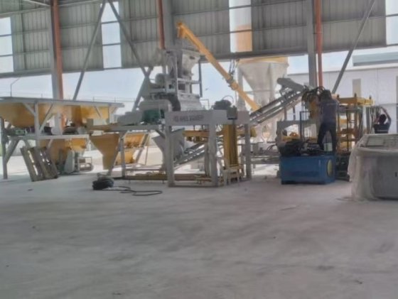 ナイジェリアのコンクリートブロック製造機