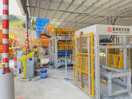 ケニアのコンクリートブロック、レンガ、舗装材、成形機の価格