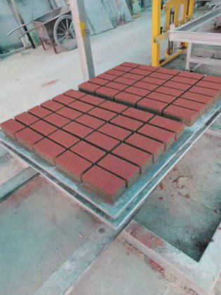 レンガ製造用セミオートマチック機械、空洞レンガ機械、セメントブロック製造機、エチオピアでの販売