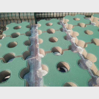 車の駐車場用草舗装レンガ製造機