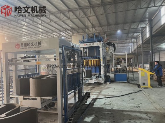 高生産能力の多用途ブロック大規模自動コンクリートブロック製造機舗装レンガ機械 エジプトで