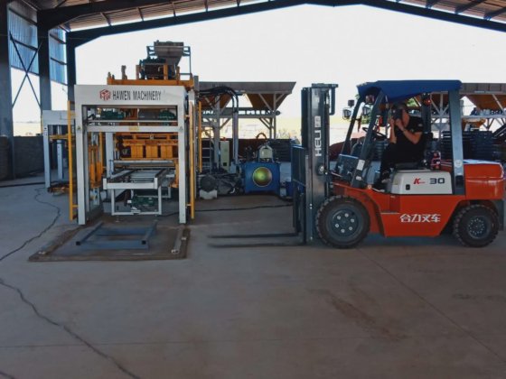 建設機械 空洞セメントブロック コンクリートレンガ製造機械