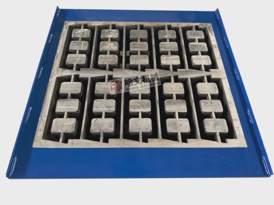 中国のメーカーが輸出するコンクリート中空ブロック型、固体レンガ型、舗装型