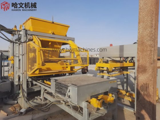 優れた強度の自動コンクリートインターロックブロック製造機、多くの特許技術を搭載