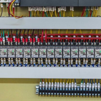 オマーンのコンクリートホローブロック機械