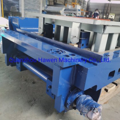 コンクリートブロック製造機、舗装石および縁石型枠