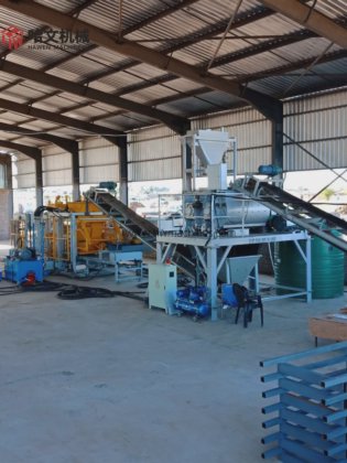 環境に優しい耐久性のある油圧自動セメントブロック製造機、コンクリート舗装用インターロッキングレンガ機械、エジプトの中空ブロック機械