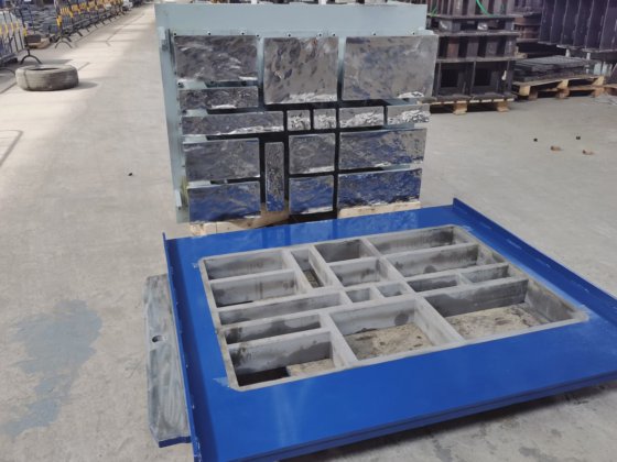 ブラジルブロック機用のコンクリートハローブロック、レンガ、舗装ブロック、カーブストーンの型