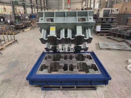 ブラジルブロック機用のコンクリートハローブロック、レンガ、舗装ブロック、カーブストーンの型