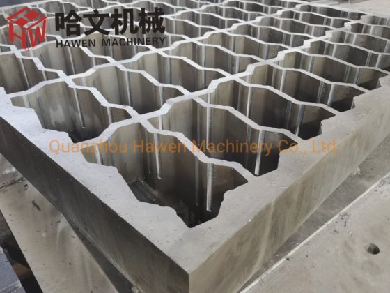 コンクリートレンガ舗装用カーブストーン製造機のブロックモールド