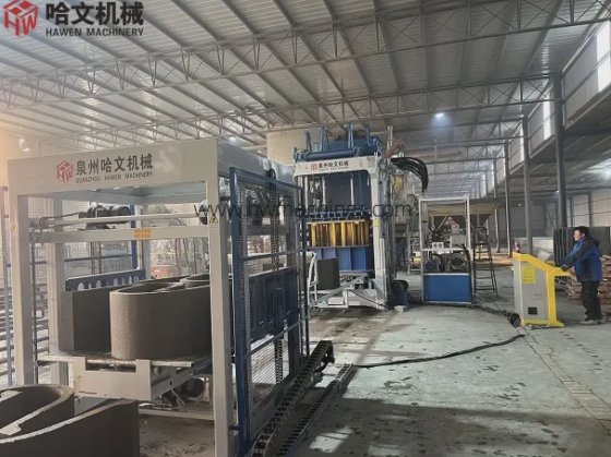 環境に優しい先進技術コンクリート中空ブロック製造機舗装レンガ機械全自動ブロック製造機