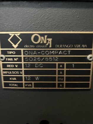 Machine à électro érosion