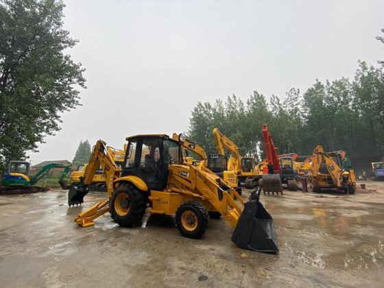 2018 JCB 3CX BACKHOE LOADER