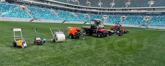 スポーツ ピッチのための産業水取り外し機械泡のローラー水除去剤