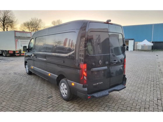 2024 Renault Master