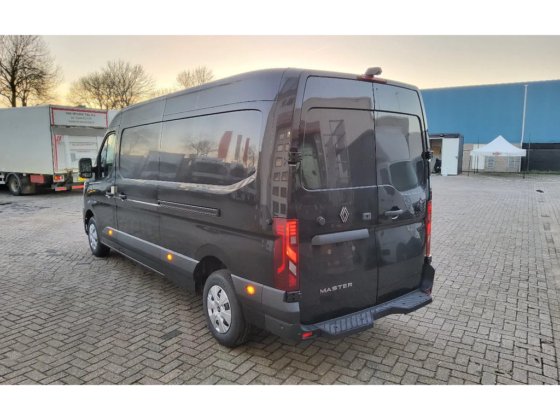 2024 Renault Master