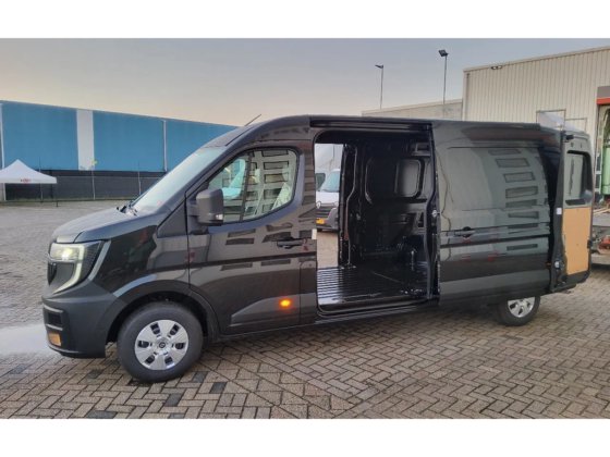 2024 Renault Master