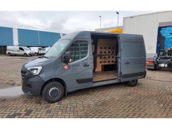 2023 Renault Master