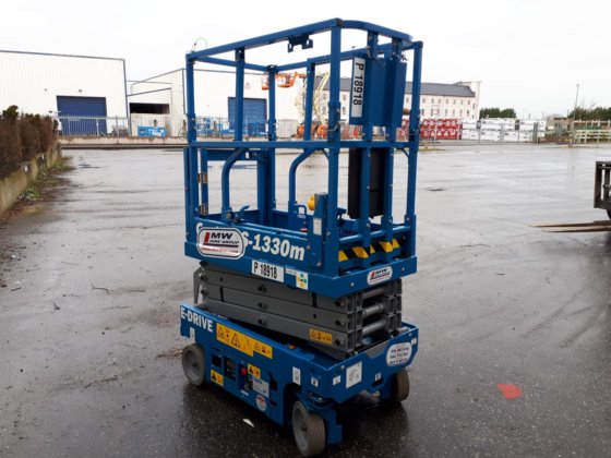 Genie GS1330 シザーリフト