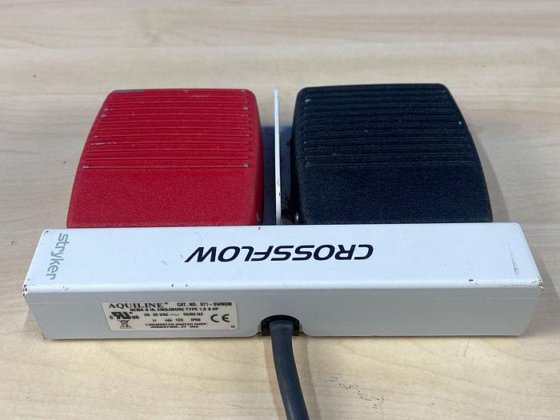 Stryker CrossFlow 脚踏开关 RF：0450000500 制造日期：2012