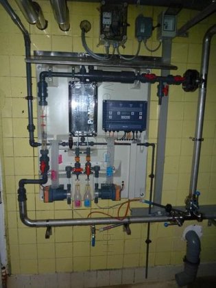 二酸化塩素発生装置