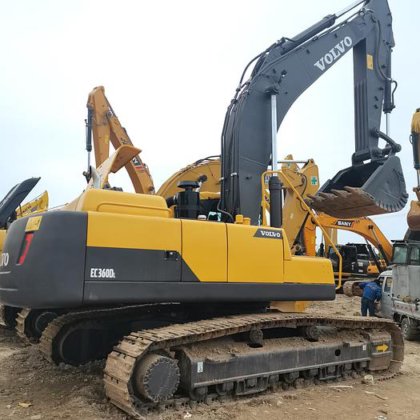 2021 VOLVO EC360DL
