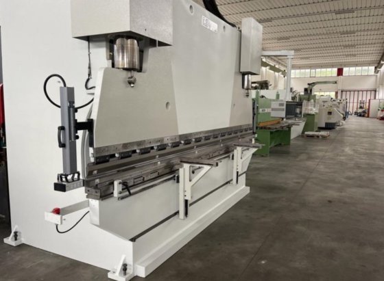 2000 BARIOLA PB1 165/40 NCS