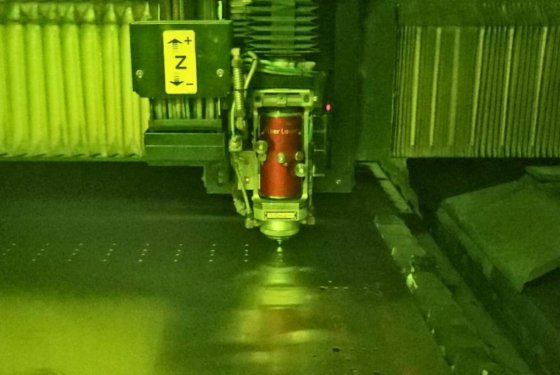 2013 AMADA FLC3015AJ