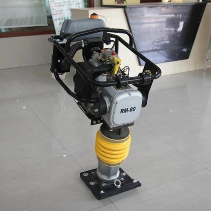 热销振动便携式汽油夯实机