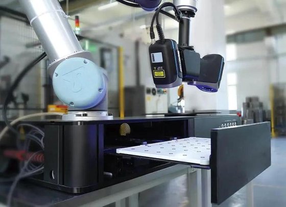 Universal UR5 Robotic Arm Collaborative