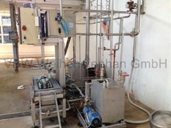 樽充填ユニット