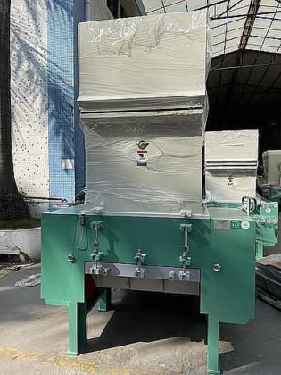 鞋底用再生 hdpe 塑料颗粒 塑料破碎机价格