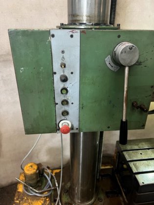 携帯型ラジアルドリル