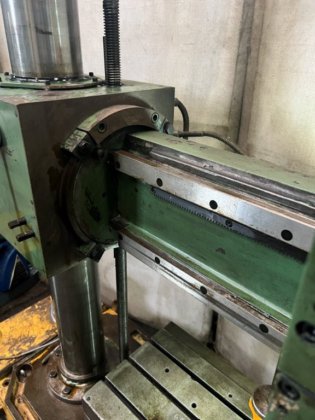 携帯型ラジアルドリル