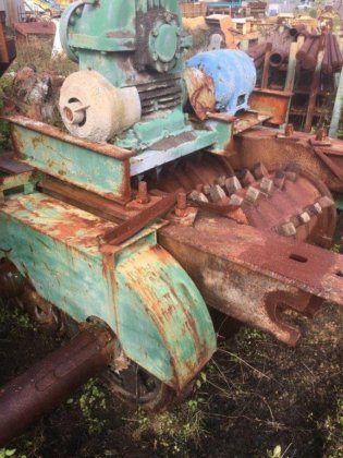 辊式破碎机（CGM161）