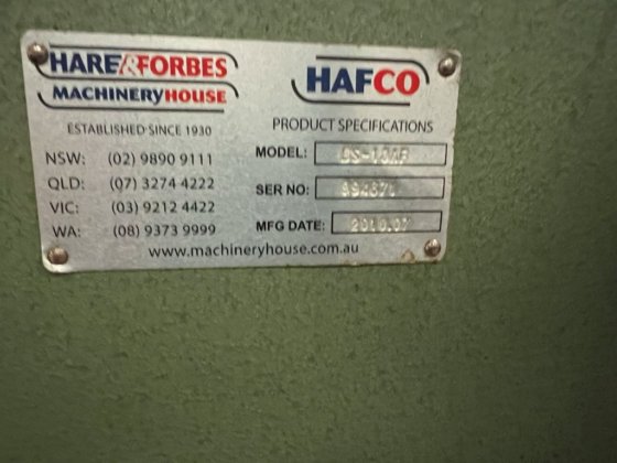 Sierra de cinta automática