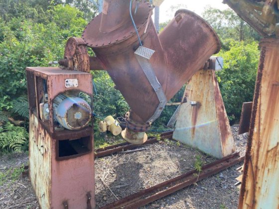 V 型锥形搅拌机 (MIX019)