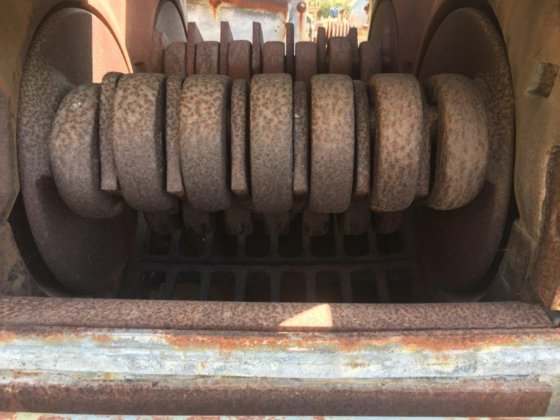 针织粉碎机 (CGM064)