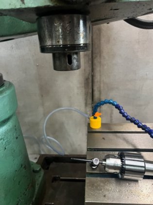 ラジアル・ドリル