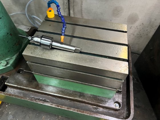 ラジアル・ドリル