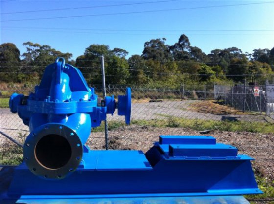 渦巻きポンプ（PU130）