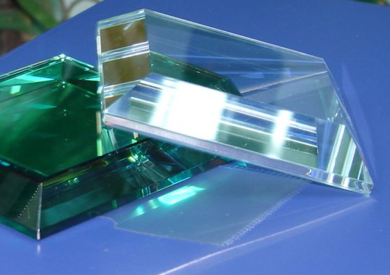 HZDM522 玻璃直线斜切封边机（9 个主轴）