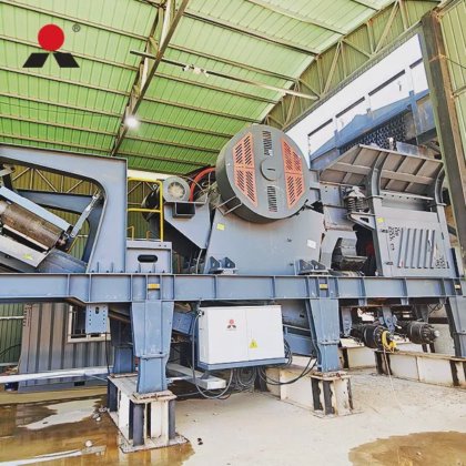 受欢迎的移动式岩石破碎机 移动式碎石机