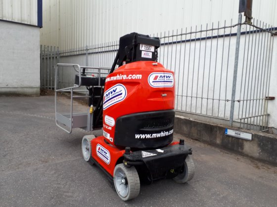 2016 Manitou 100VJR 桅杆臂式升降机